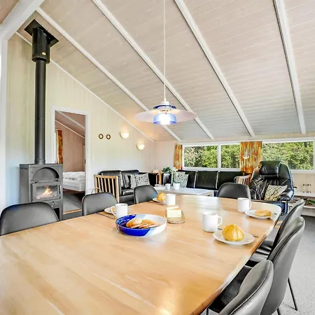 Guja - 250m From The Sea By Interhome Holiday home Fakse Ladeplads