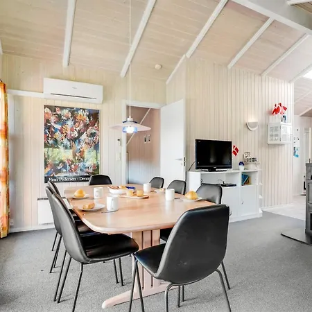 Guja - 250m From The Sea By Interhome Hébergement de vacances