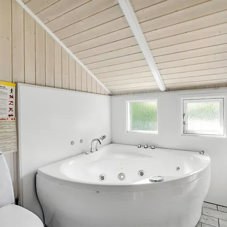 Guja - 250m From The Sea By Interhome *