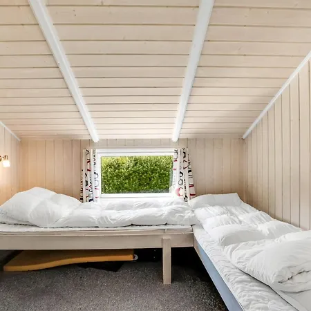 Guja - 250m From The Sea By Interhome * Fakse Ladeplads