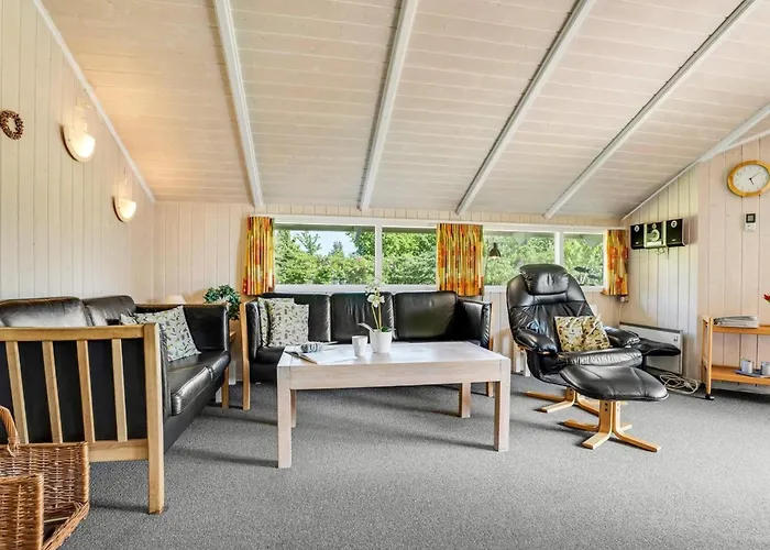 Guja - 250m From The Sea By Interhome *